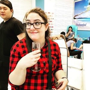 Meet your Posher, Amy